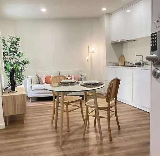 Graceful 1Bdr Apartment 141