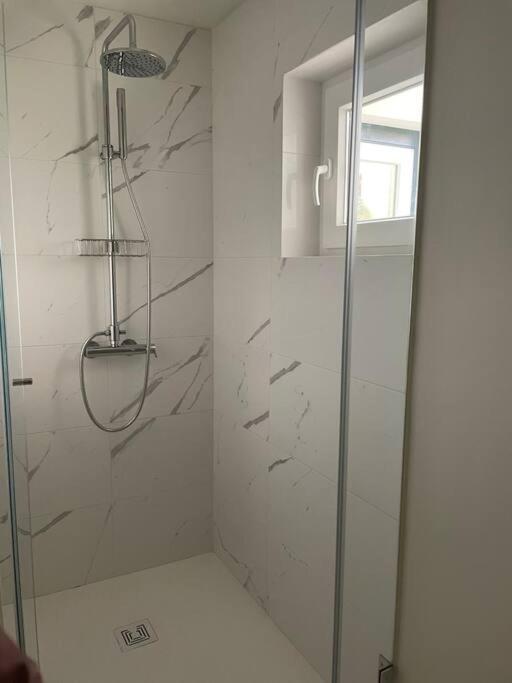 Graceful 1bdr 141 Apartamento